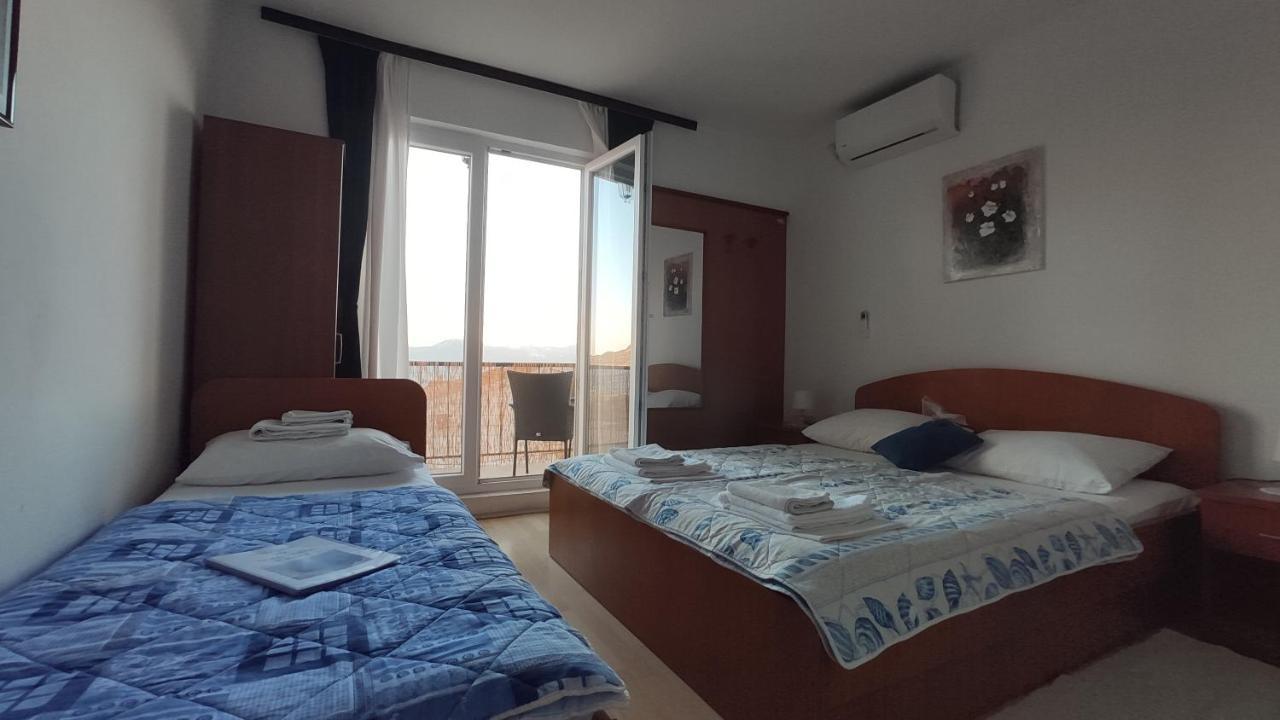 Guesthouse Podaca Esterno foto